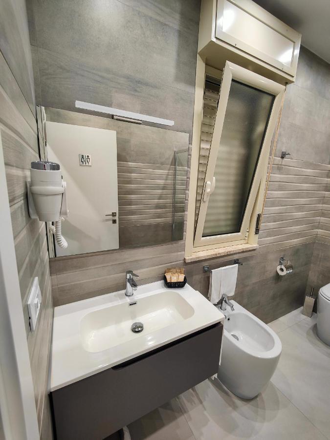 Dependance La Mouette Hotel แตร์มินิ อิเมเรเซ ภายนอก รูปภาพ